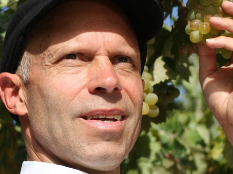 Interne Seite: Karl Schefer, Gründer und Chef des Bio-Wein-Unternehmens Delinat