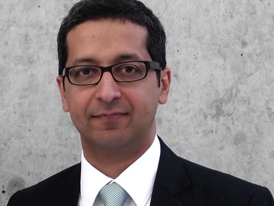 Interne Seite: Waseem Hussain, Berater und Brückenbauer zwischen der Schweiz und Indien